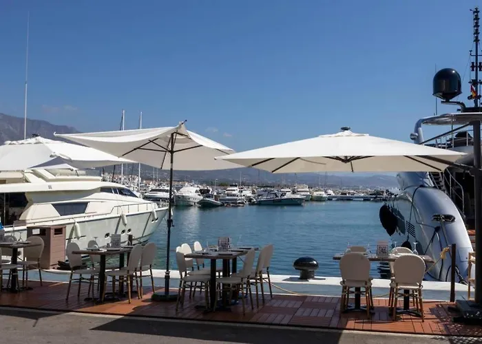 1 Puerto Banus Second Line, Luxury Lägenhet *