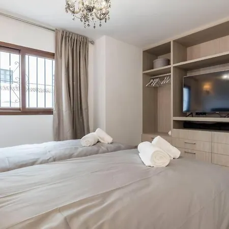 Puerto Banus Second Line, Luxury Apartment