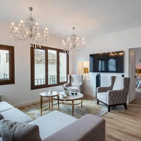 Apartment 1 Puerto Banus Second Line, Luxury Marbella