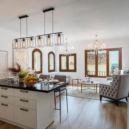 Puerto Banus Second Line, Luxury Apartment