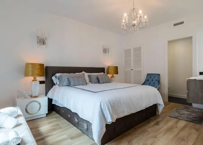 Apartament 1 Puerto Banus Second Line, Luxury *