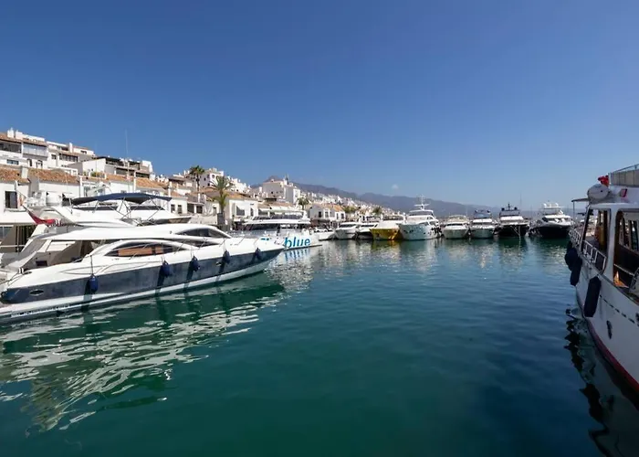 1 Puerto Banus Second Line, Luxury מארבלה