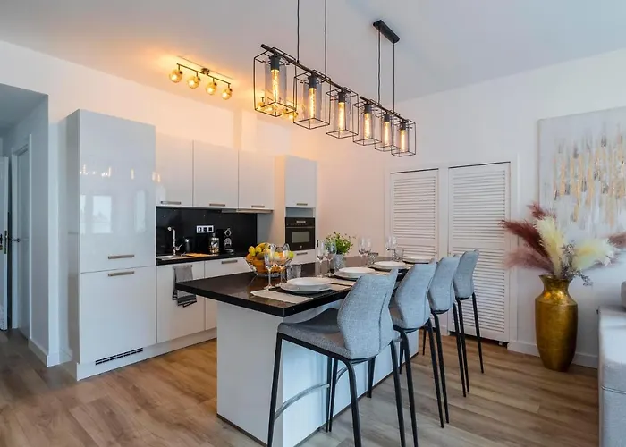 דירה 1 Puerto Banus Second Line, Luxury מארבלה